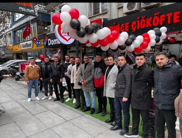 ANKARA MEŞRUTİYET CADDESİ SERİNCE AÇILDI 