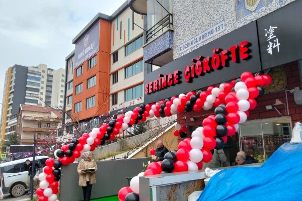 SEVAL CADDESİ SERİNCE AÇILDI