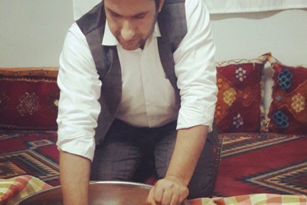 🥣 1) Geleneksel çiğ köfte → Etsiz hale geliş