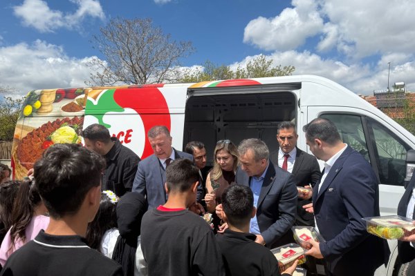 23 Nisan Coşkusu Bala Kesikköprü Ortaokulu’nda Yaşandı 🇹🇷