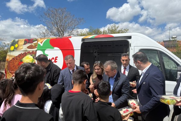 Düğünlerde, Kına Gecelerinde ve Şenliklerde Çiğköftenin Yeri | Serince Çiğköfte