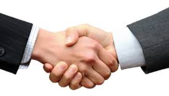 İSİM HAKKI BEDELİ, CİRO KATKI PAYI ALIYOR MUSUNUZ?